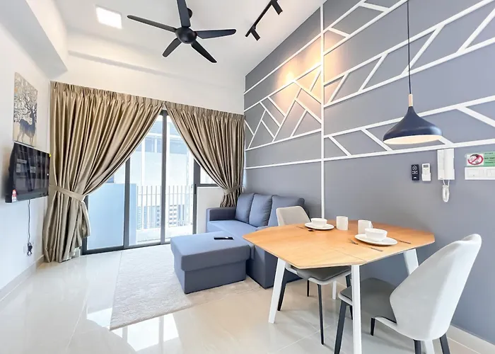 The Luxe By Manhattan Group